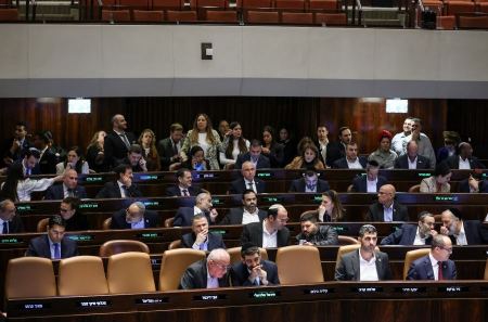 الكنيست تصادق نهائيا على ثلاثة مشاريع قوانين لموازنة عام 2023